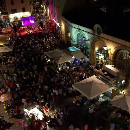 Porta Del Mare بيت ضيافة 3*