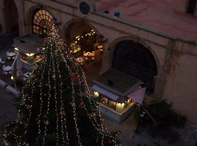 Porta Del Mare בית הארחה